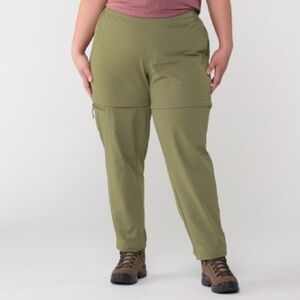 REI Cargo Sahara stretch convertible pants / shorts size 16